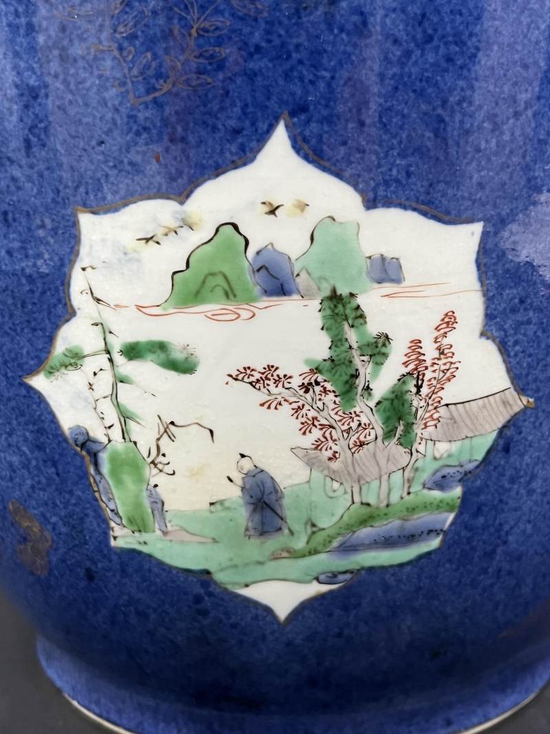 清康熙  洒蓝釉描金开光五彩山水花卉侍女图罐 - 图14
