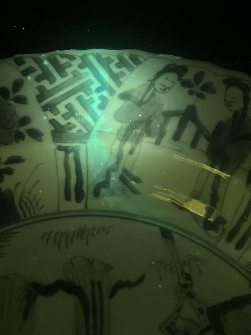 清康熙  青花开光仕女图折沿大盘 - 图14