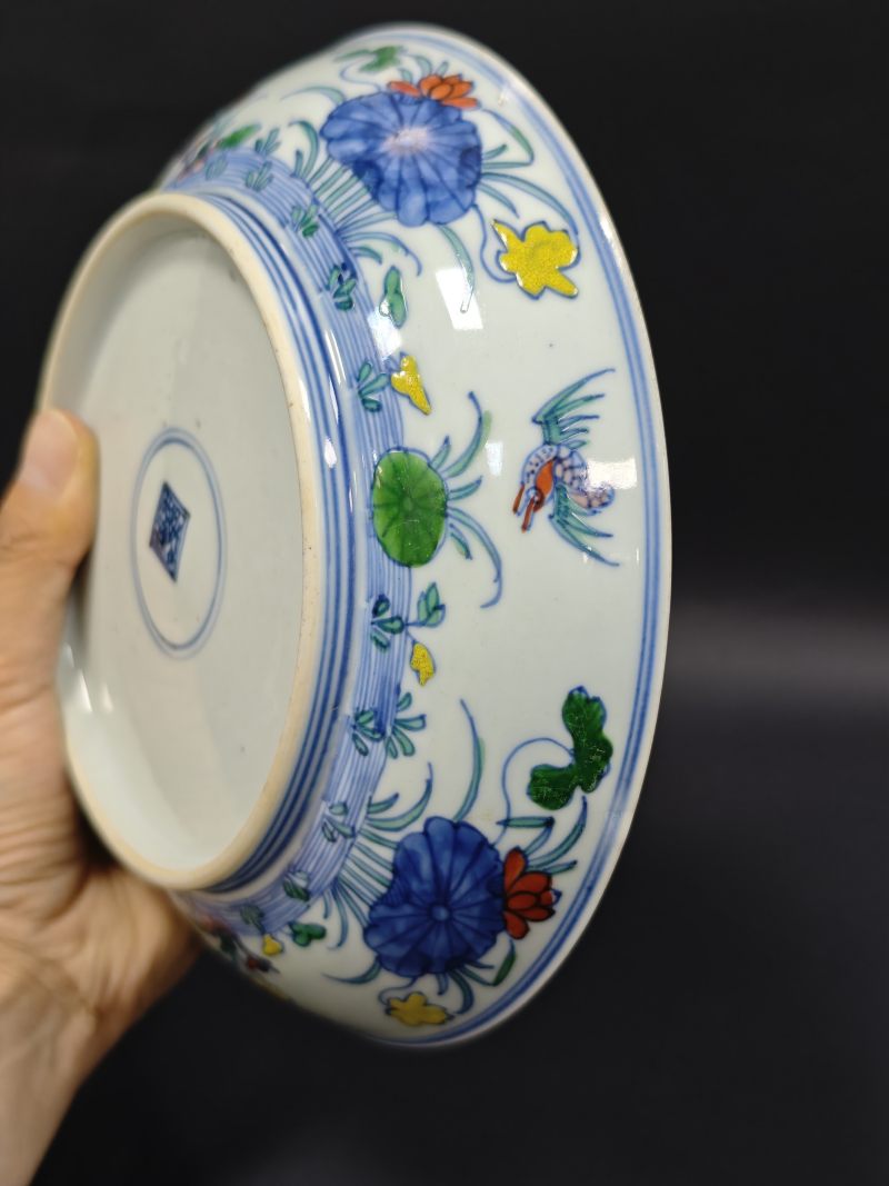 清康熙  斗彩荷塘鸳鸯纹盘 - 图6