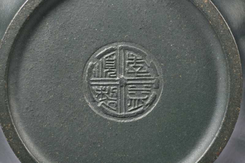 当代  季益顺款碧玉宝菱壶 - 图11
