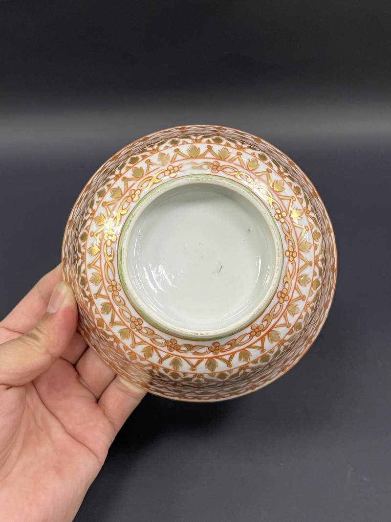清乾隆  矾红描金花卉纹盖碗一对 - 图6