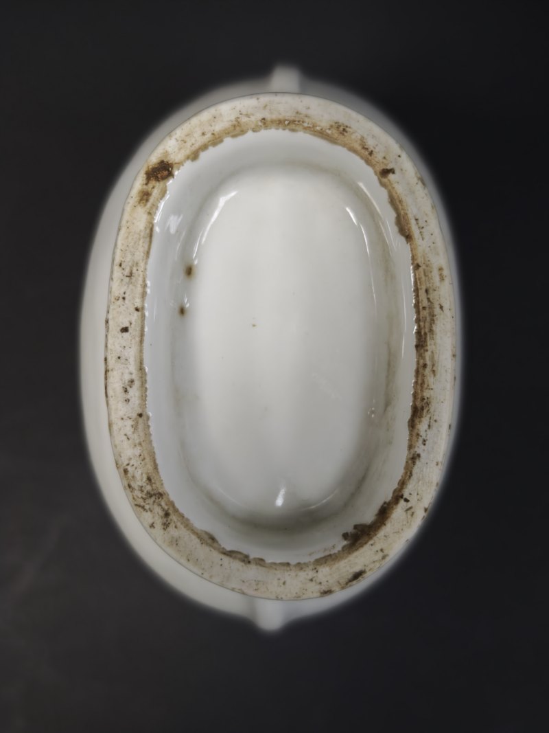 清中期  白釉暗刻锦地花卉纹双系瓶 - 图7