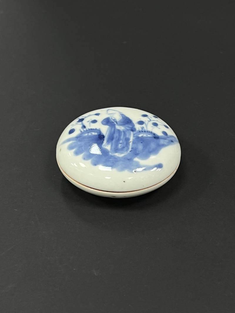清  青花、仿哥釉青花、青釉瓷器四件 - 图3