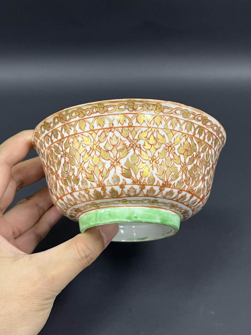 清乾隆  矾红描金花卉纹盖碗一对 - 图10