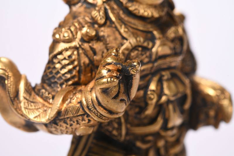 清  铜鎏金财宝天王像 - 图7