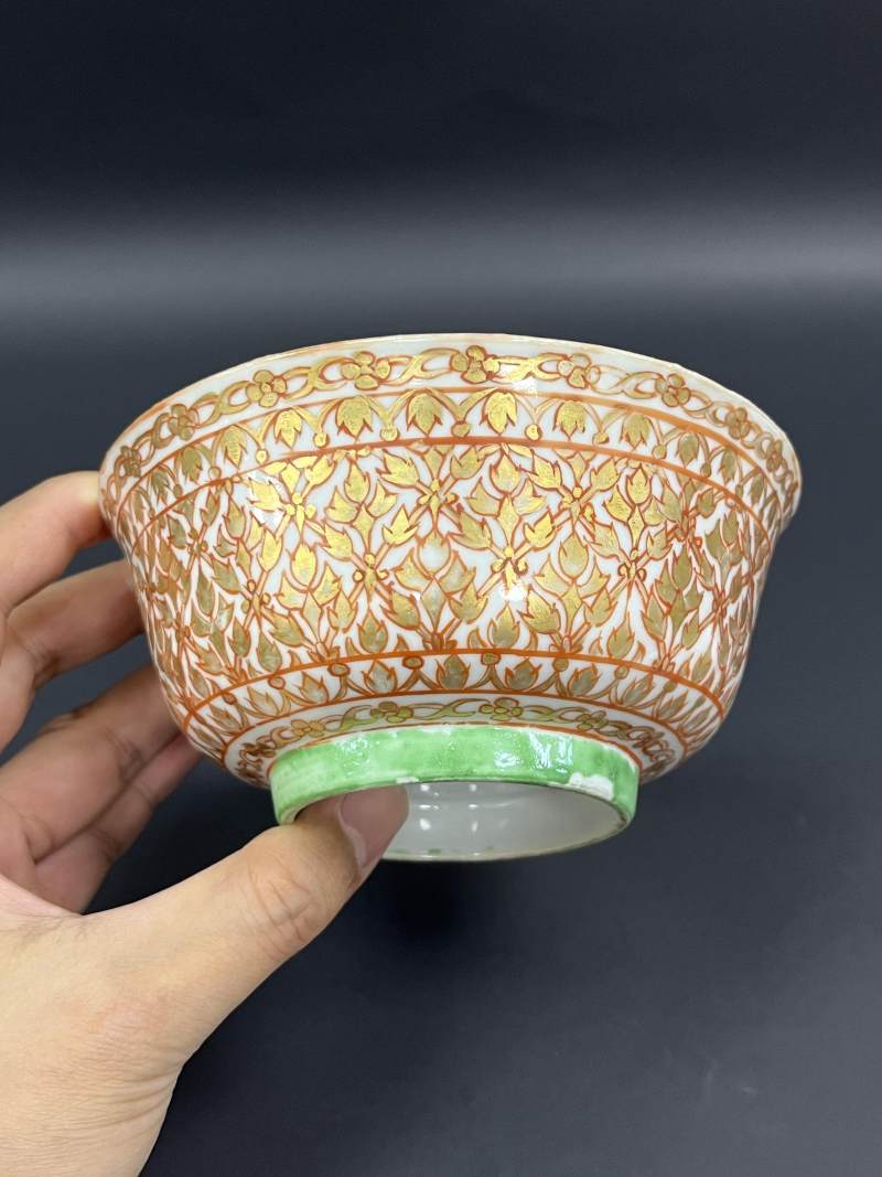 清乾隆  矾红描金花卉纹盖碗一对 - 图11