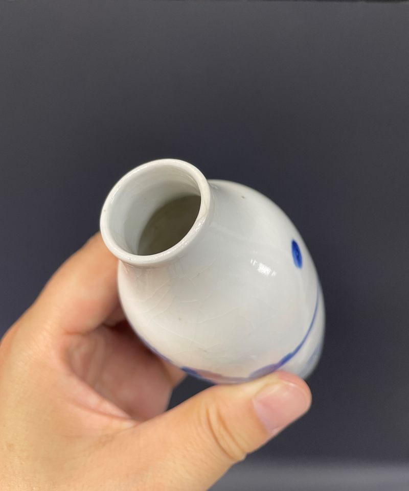 清雍正  浆胎青花山水人物纹莱菔瓶 - 图12