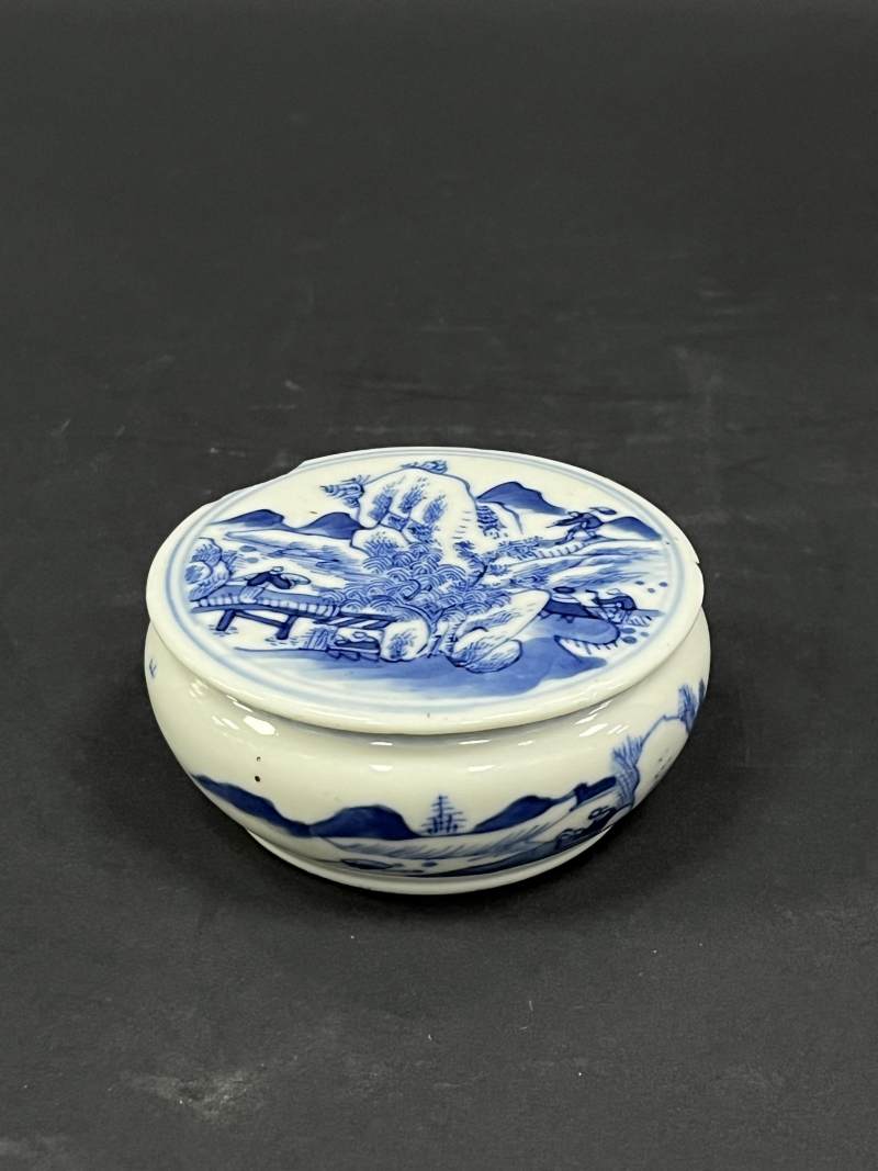 清  青花、仿哥釉青花、青釉瓷器四件 - 图11