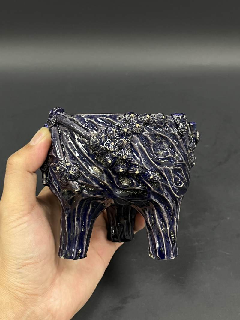清康熙  茄皮紫釉松虬炉 - 图2