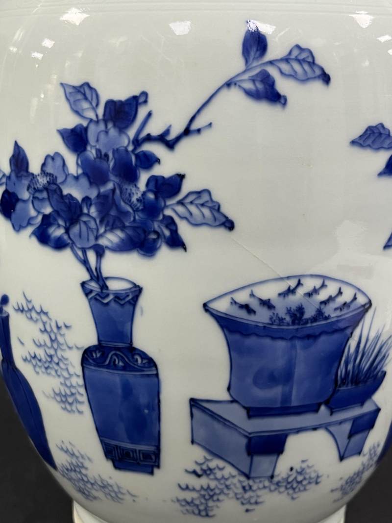 明崇祯  青花博古瓶花纹莲子罐 - 图12