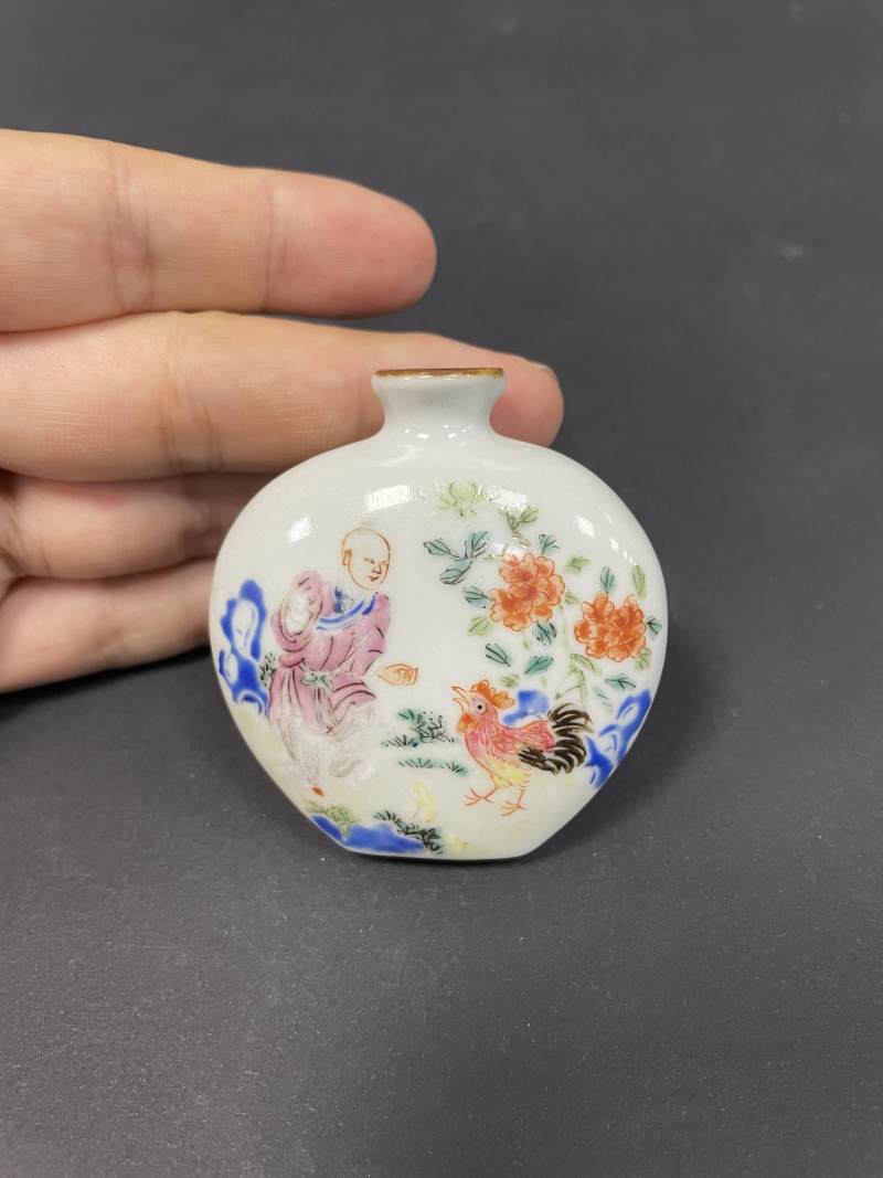 清乾隆  粉彩鸡缸诗文烟壶 - 图10