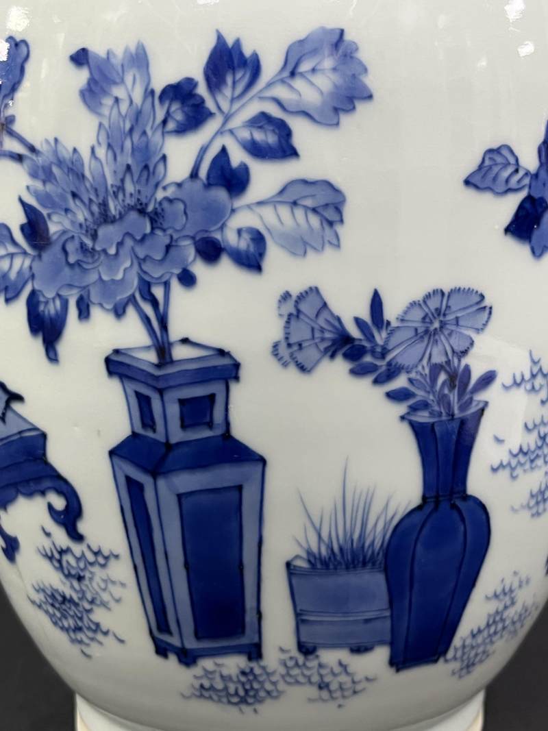 明崇祯  青花博古瓶花纹莲子罐 - 图13