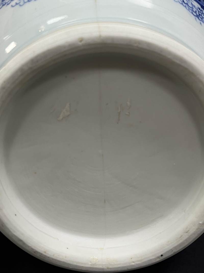 明崇祯  青花博古瓶花纹莲子罐 - 图15