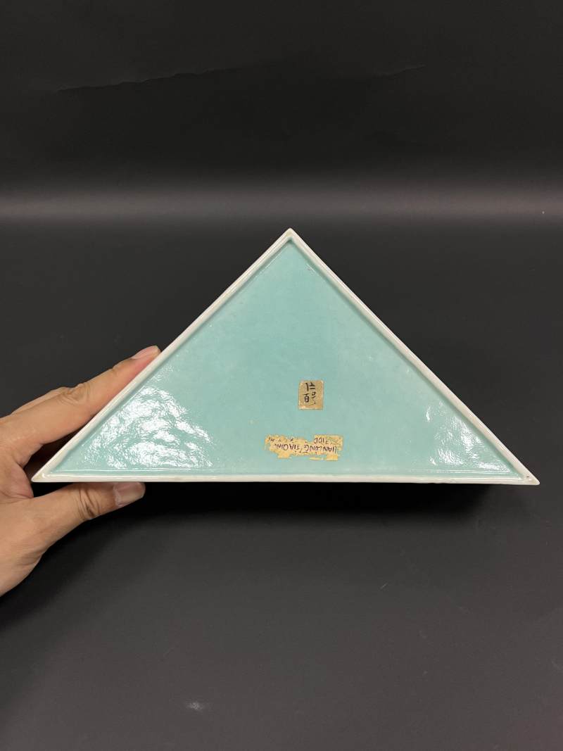 清中期  粉彩西厢记人物故事图三角碗 - 图8