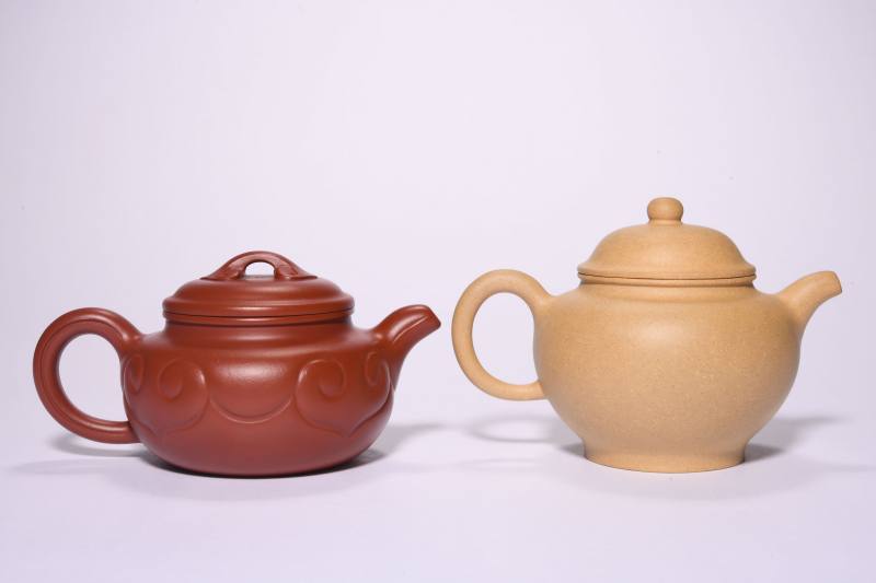 当代  范公美制掇只壶与名家制朱泥仿鼓如意壶共2件 - 图2