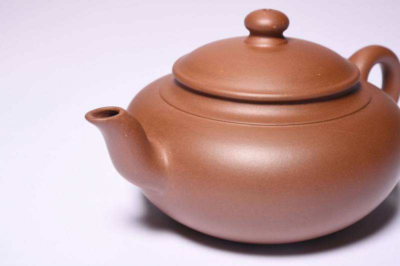 当代  徐徐制紫泥肩线小圆壶 - 图5