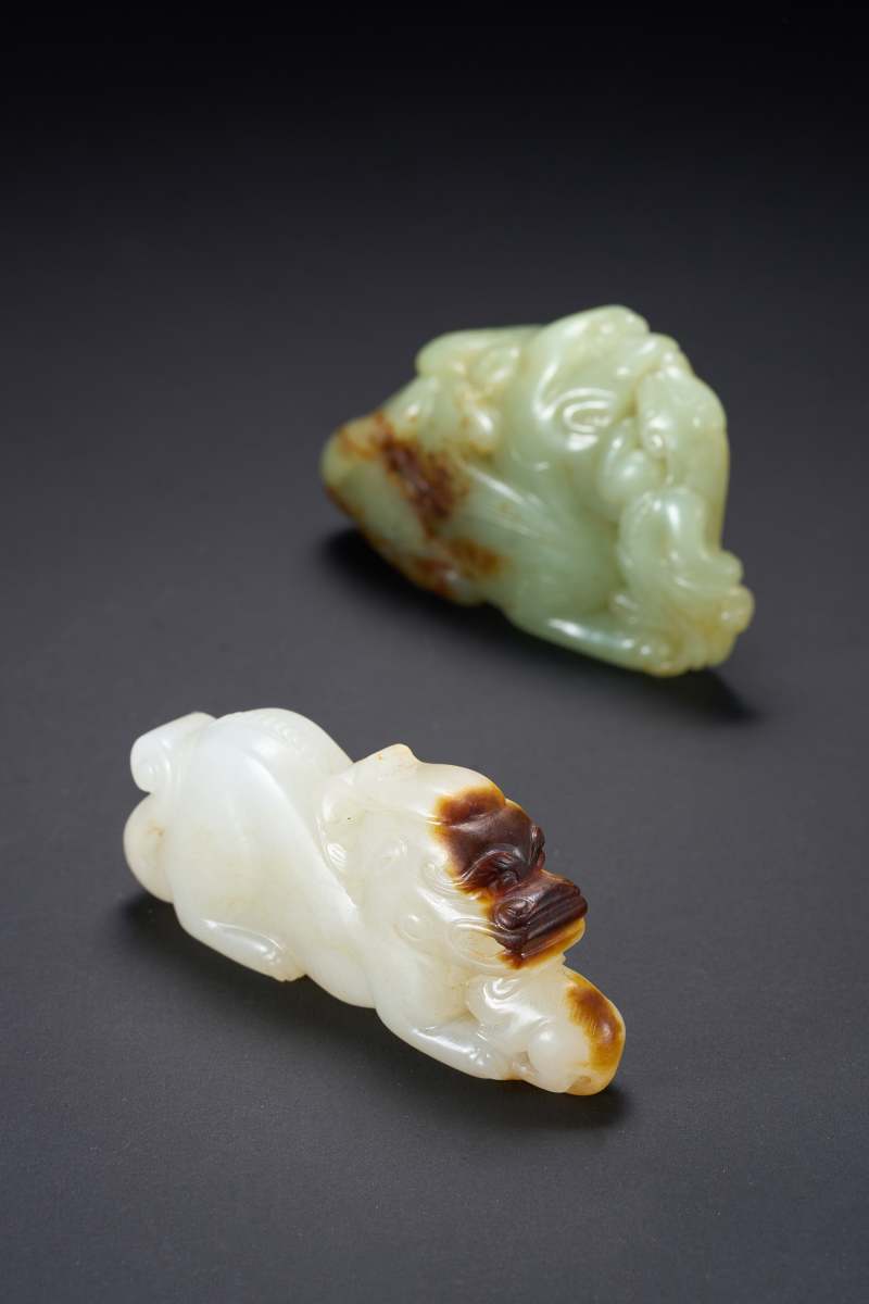 清  黄玉望子成龙、白玉沁色子辰把件各一件 - 图9