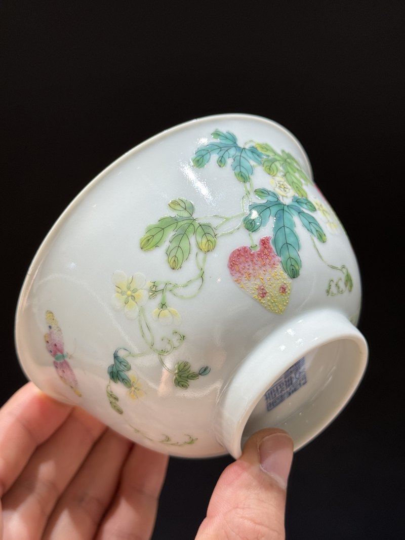 清嘉庆 粉彩过枝癞瓜纹碗 - 图8