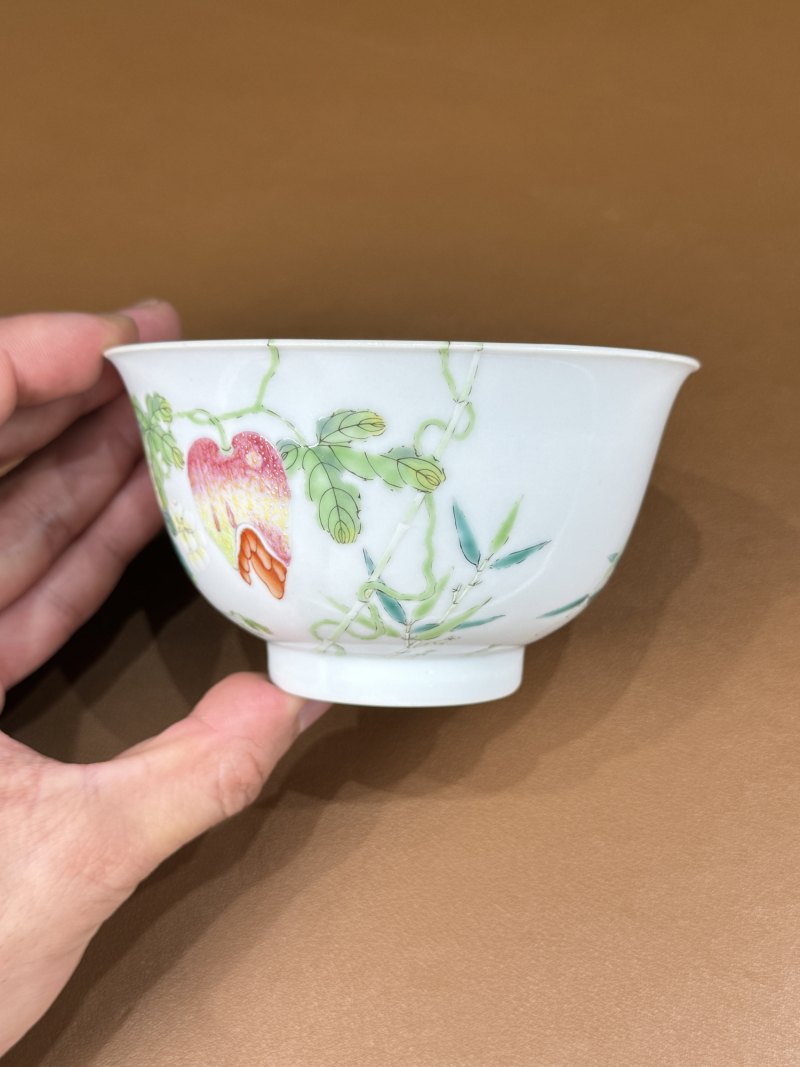 清嘉庆 粉彩过枝癞瓜纹碗 - 图13