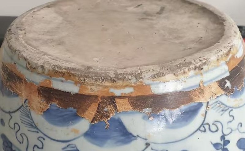 明万历 青花荷塘清趣图大盖罐 - 图19