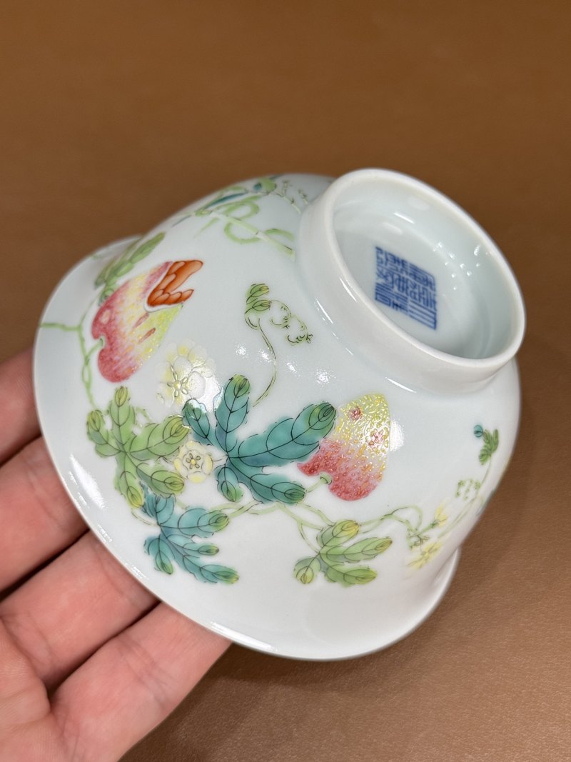 清嘉庆 粉彩过枝癞瓜纹碗 - 图15