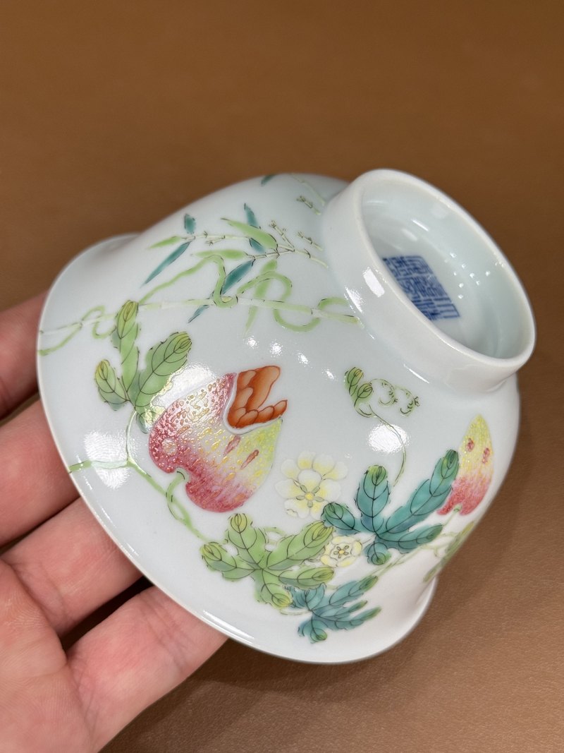 清嘉庆 粉彩过枝癞瓜纹碗 - 图16