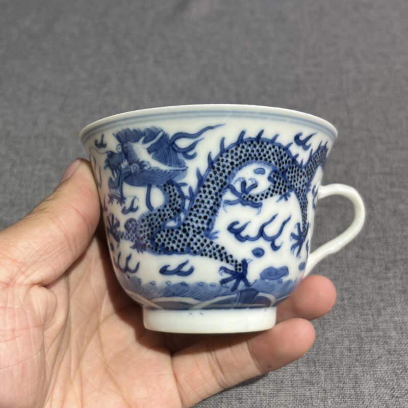 清晚期青花龙纹把杯 - 图4