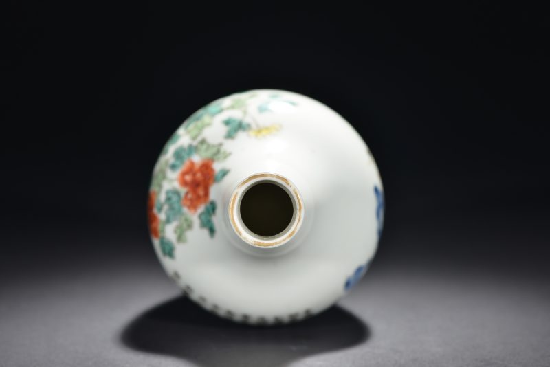 清 粉彩婴戏大吉诗文瓶 - 图9