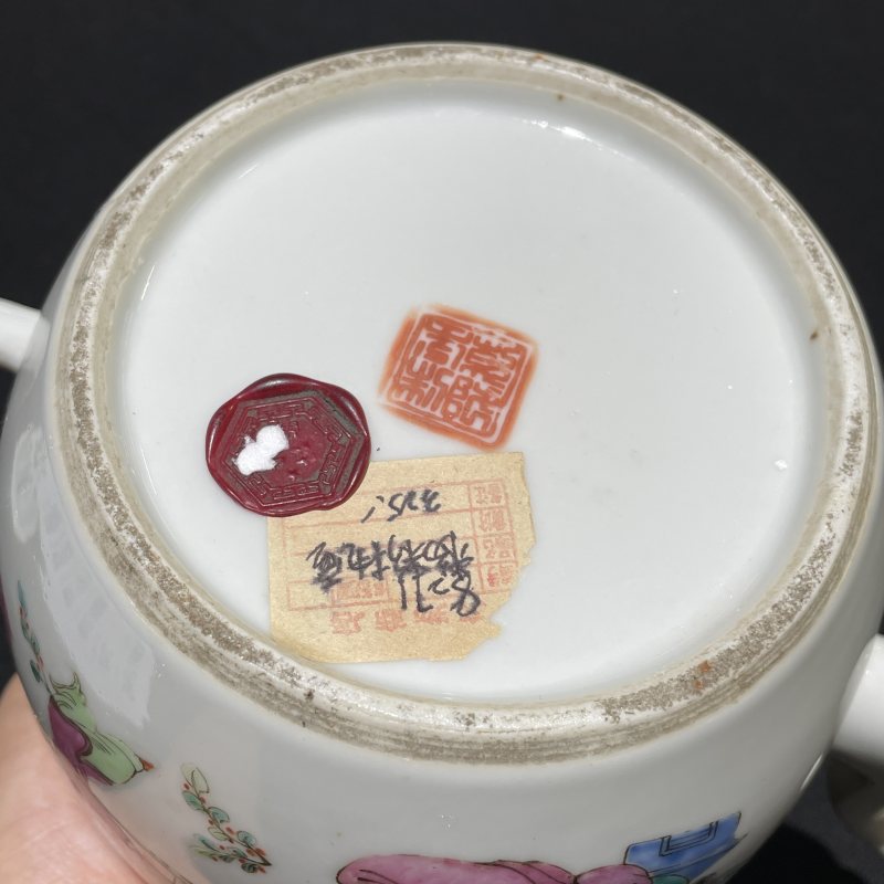 清同治 粉彩人物故事图壶 - 图9
