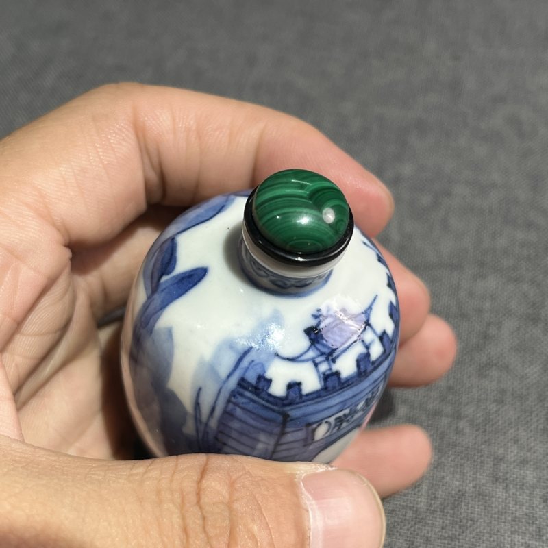 清中期青花骑马人物故事鼻烟壶 - 图7