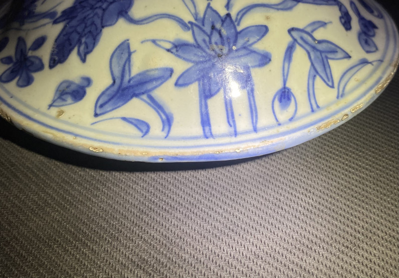 明万历 青花荷塘清趣图大盖罐 - 图24