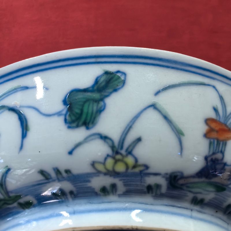 清雍正 斗彩荷塘清趣图盘 - 图9