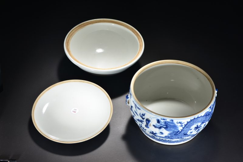 清 青花龙纹温锅 - 图2