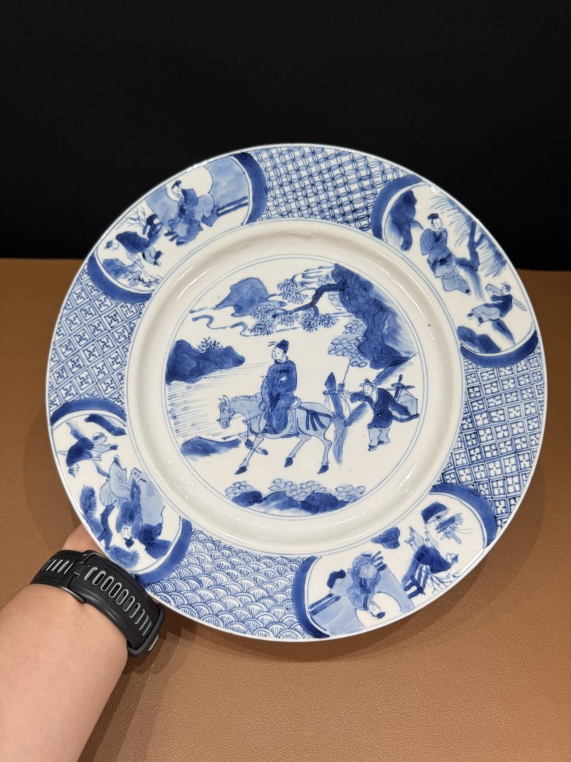 清康熙 青花人物故事图盘一对 - 图7