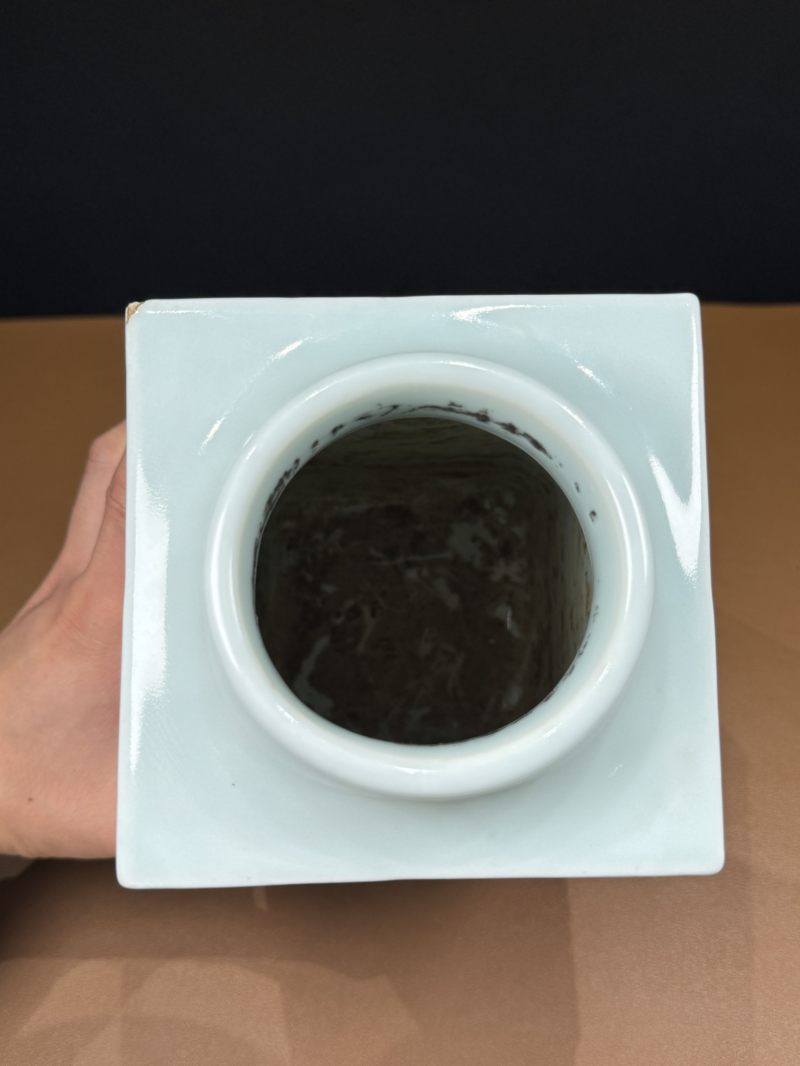 清光绪 粉青釉八卦琮式瓶 - 图12