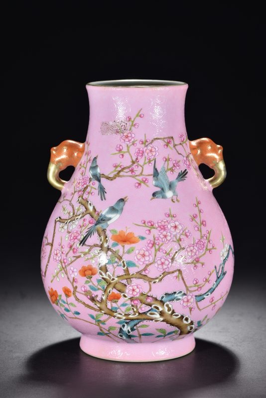 清 粉地轧道粉彩开光花鸟双耳尊
