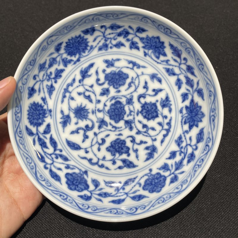 清道光 青花缠枝莲纹盘 - 图2