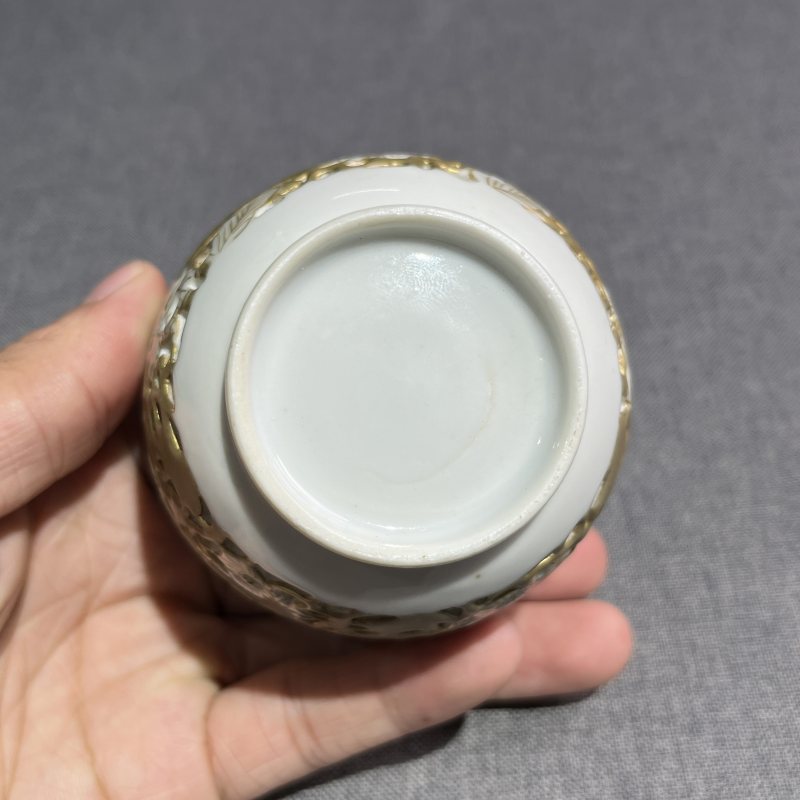 清中期粉彩描金花卉镂空杯 - 图7