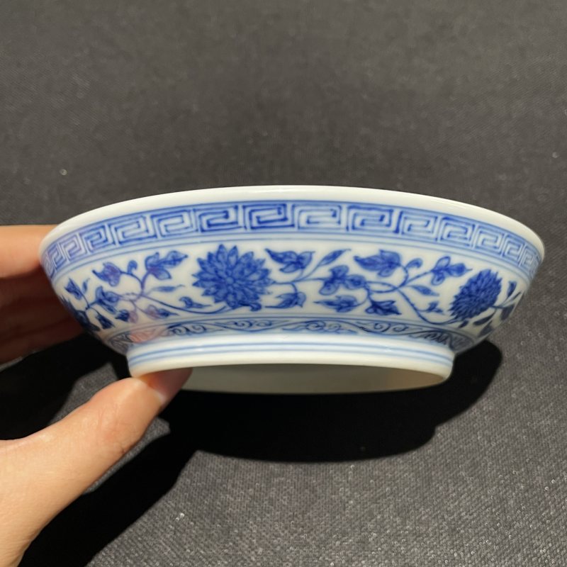 清道光 青花缠枝莲纹盘 - 图4