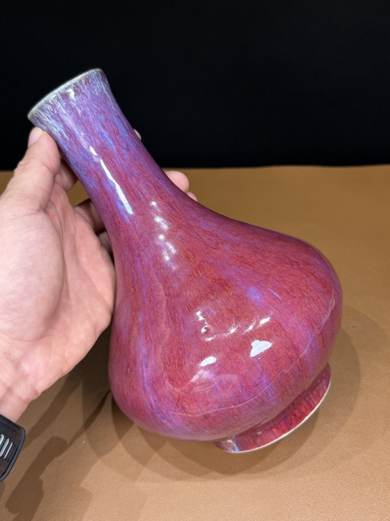 清乾隆 窑变釉荸荠瓶 - 图5