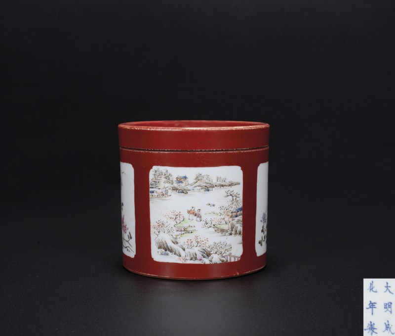 粉彩开光花卉纹蛐蛐罐