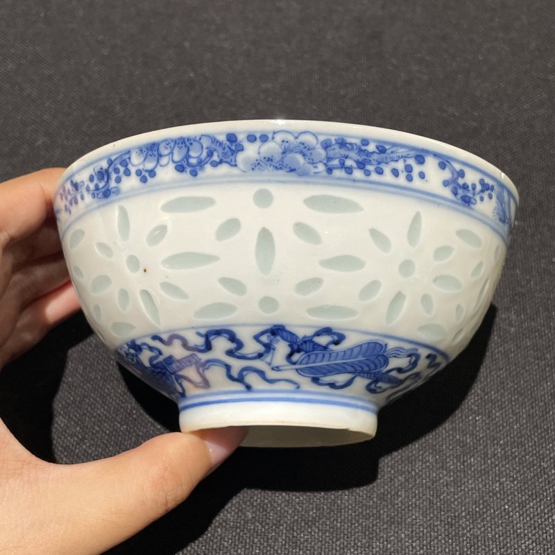 清光绪 玲珑瓷青花一路连科纹碗 - 图3