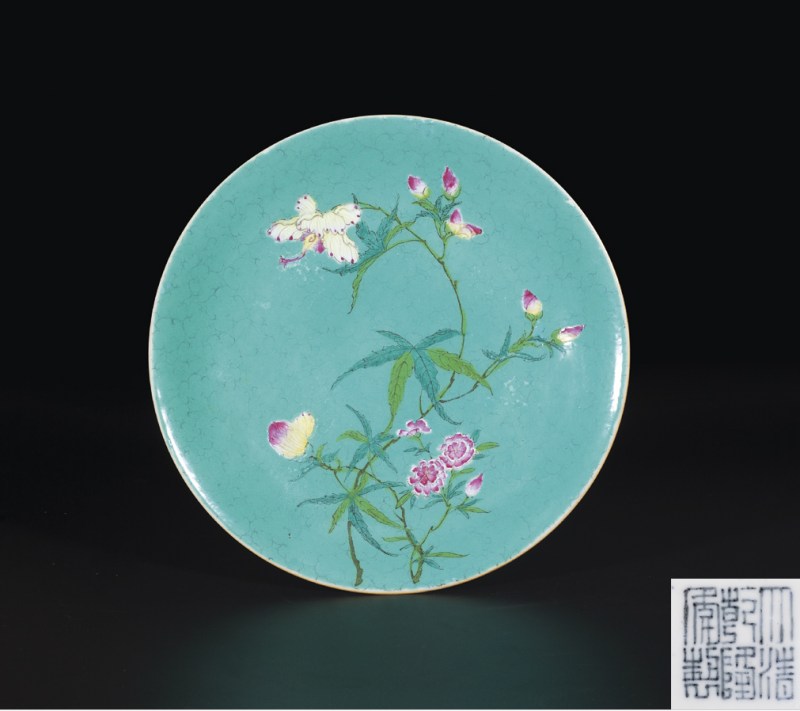 粉彩花卉纹盘