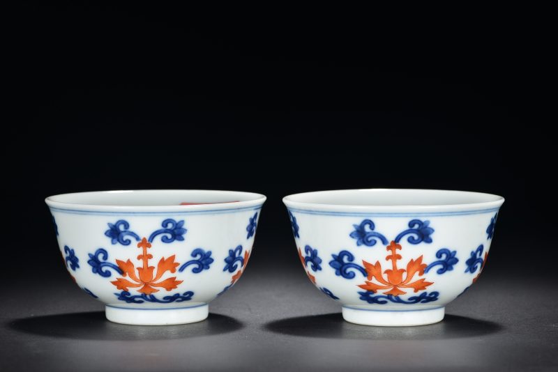 清 青花矾红宝相花纹碗（2件） - 图5
