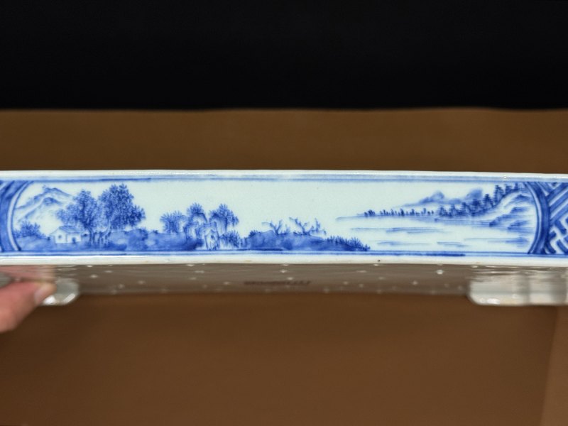 清嘉庆 青花岁寒三友图诗文茶盘 - 图26