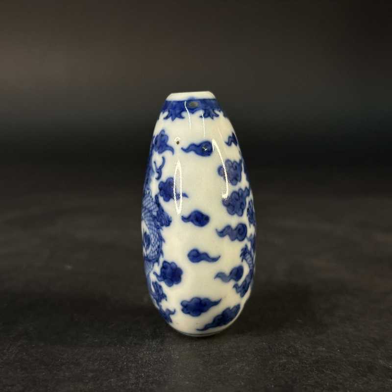 清 青花云龙纹烟鼻烟壶 - 图2