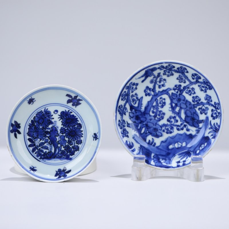 万历康熙 青花花卉纹小盘两只
