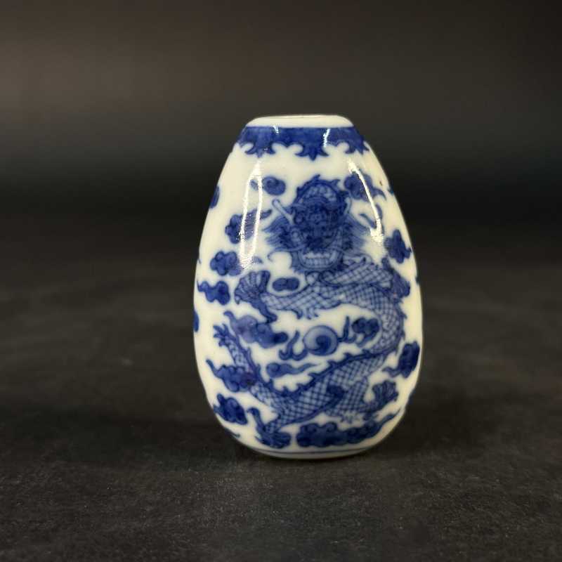 清 青花云龙纹烟鼻烟壶 - 图3