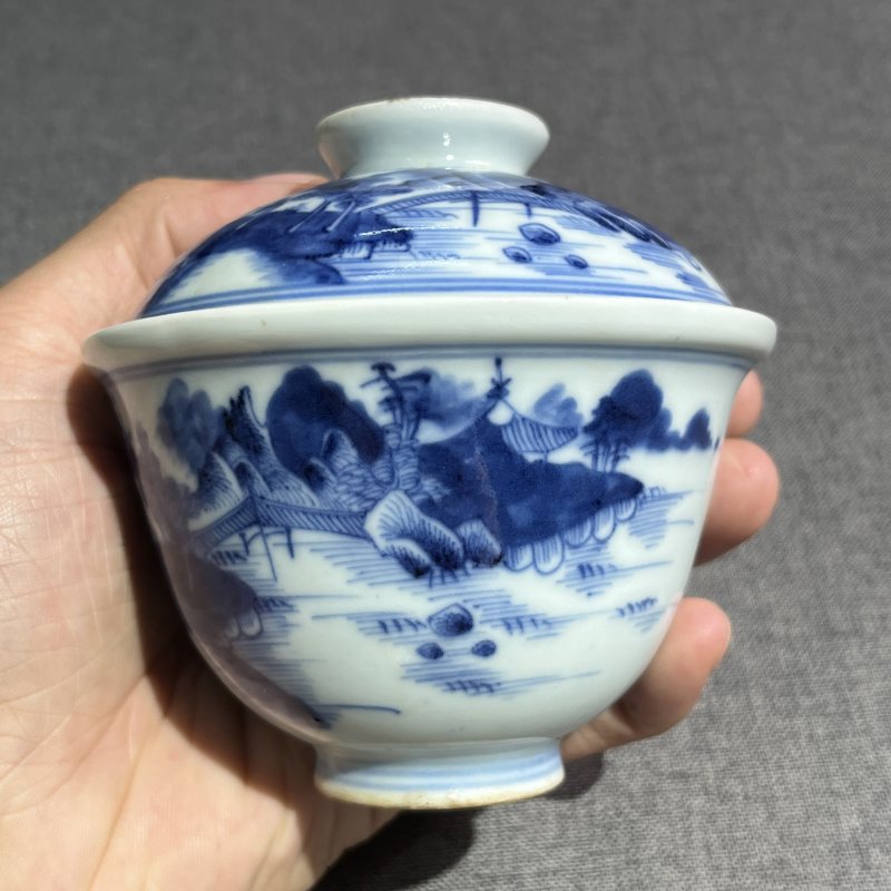 清乾隆青花山水纹盖碗 - 图4