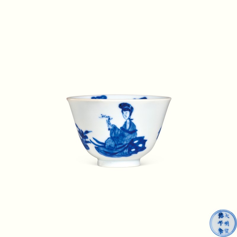清康熙 青花人物仕女图杯